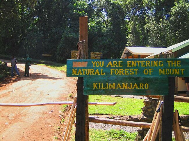 Machame gate